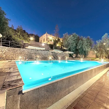 Baglio Fasana whole property-2